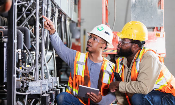 Best Circuit Breaker Repair  in Bloomfield, IA